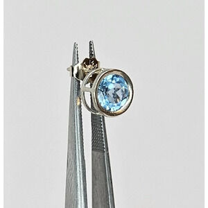 14K White Gold 7.4mm Bezel - Light Blue Topaz Single Stud Earring - Not Scrap